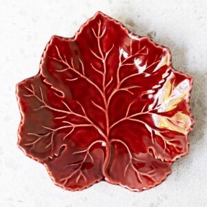 Olfaire Portugal Wine/Red Maple Leaf Textured Candy Dessert Bowl Dish 5" EUC